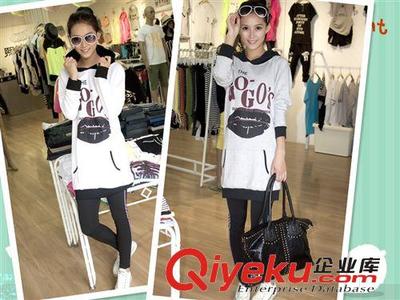 外貿衛(wèi)衣秋季女式大碼加肥大嘴連帽特色純棉衛(wèi)衣一件代發(fā)特價促銷圖片|外貿衛(wèi)衣秋季女式大碼加肥大嘴連帽特色純棉衛(wèi)衣一件代發(fā)特價促銷產品圖片由膠州市鑫琳服飾批發(fā)部公司生產提供-